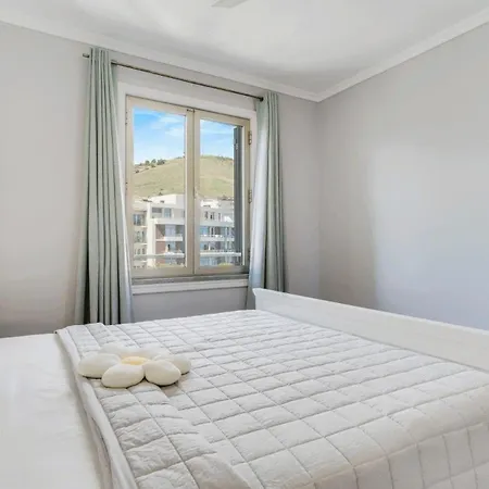 Apartment Studio Fuer 7 Personen Und 1 Kind In So Martinho, Madeira Und Umgebung