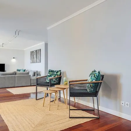Apartment Studio Fuer 7 Personen Und 1 Kind In So Martinho, Madeira Und Umgebung *